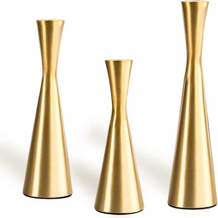 Sett med 3 gullfargede lysestaker, metallkandelabre med avsmalnende form som borddekorasjon