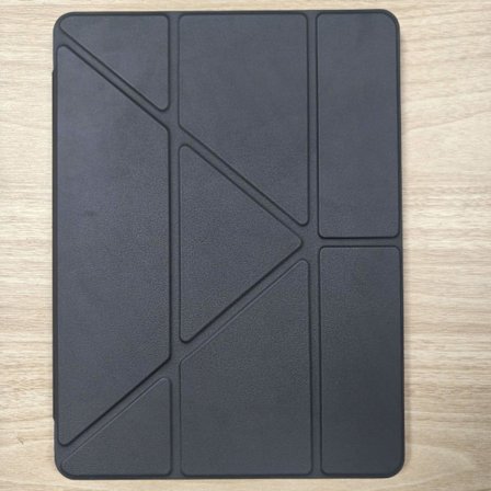 Stilrent fodral för iPad 5/6 9.7" svart transparent vikbart