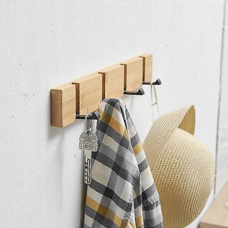 Seinäteline naulakko 4 sisäänvedettävällä koukulla, seinäteline naulakko takkien, huivien, käsilaukkujen ja muiden ripustamiseen, luonnonvärinen