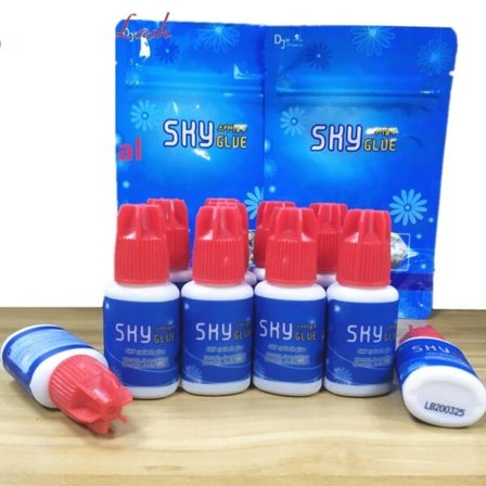 10 flaskor/lot Original Korea Ögonfrans Extensions Sky lim med röd lock