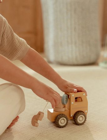 Little Dutch Little Dutch - Crane Truck W/1 Pegdoll Fsc - Yellow - ONE SIZE