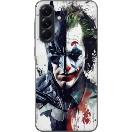 Kompatibelt Mobildeksel til Samsung Samsung Galaxy A56 Delt portrett av Batman og Joker i dramatisk illustrasjon, ikonisk superhelt motiv med mørk ku