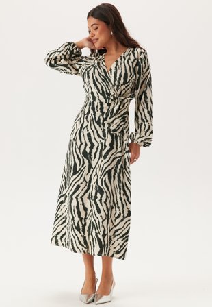 BUBBLEROOM Wrap Dress Tøj