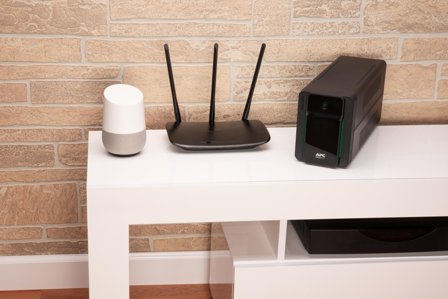 APC Easy UPS BVX Series BVX700LI - UPS - 360 watt - 700 VA