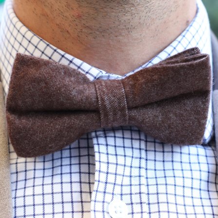 Klasický hnědý motýlek pro muže - Předvázané motýlky