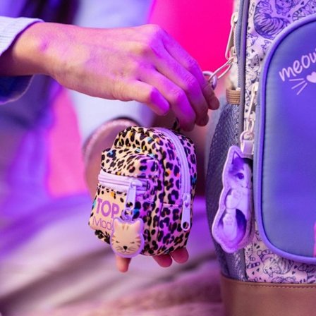 TOPModel Skrivset i Miniryggsäck med karbinhake