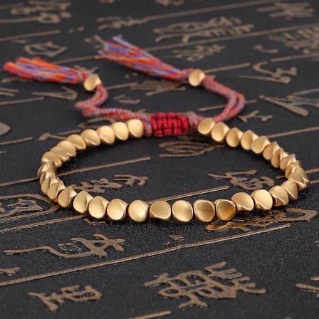 Håndlaget tibetansk kobberperlearmbånd, buddhistisk vevd bomullstau-bærearmbånd, beskytter lykke til vellykket amulett