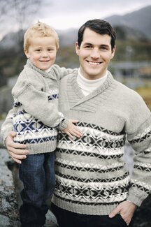 Neuleohje Pusero jossa huivikaulus FI