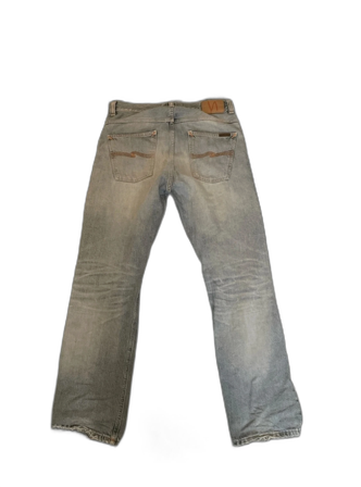 Ljusblå Nudie Jeans modell Sleepy Sixten