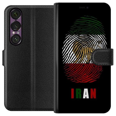 Yhteensopiva Lompakkokotelo Sony Xperia 1 VII Sormenjälkien muoto kuten Iranin lippu, jossa leijonamotivit mustalla dramaattisella taustalla