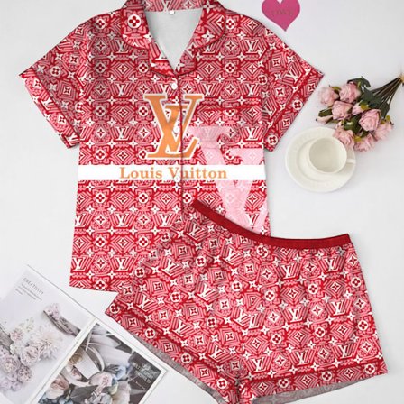 Snygg pyjamasuppsättning (utan tofflor)