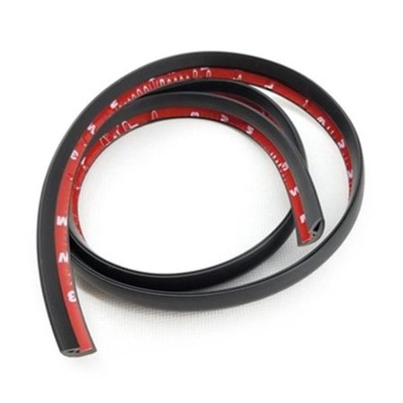 Vanheneva kumitiiviste tuulilasin alla olevaan paneeliin tiivistetty lista autotarvikkeet