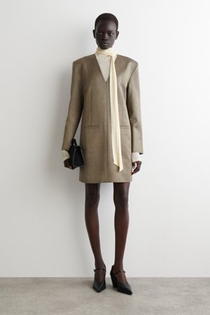 COS Frauen Smokingkleid Aus Woll Mix In Metallic Optik in Beige