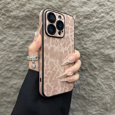 Etui til iPhone 16plus Mælk kaffe farve Leopard print læder linse film