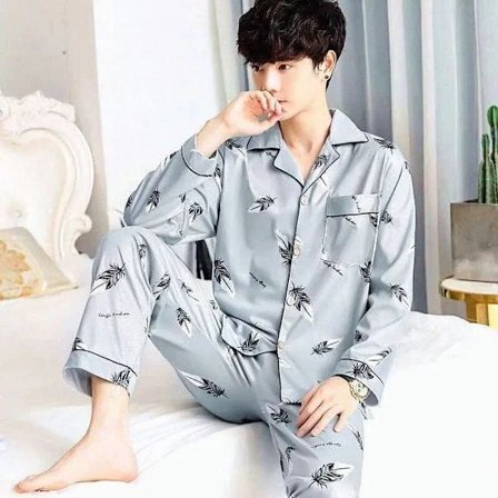 2022 Nya Mäns Vår Höst Lång Ärm Pyjamas Set Cardigan Koreansk Stil Tunn Hemwear Byxor Kostym Fjädrar XXXL