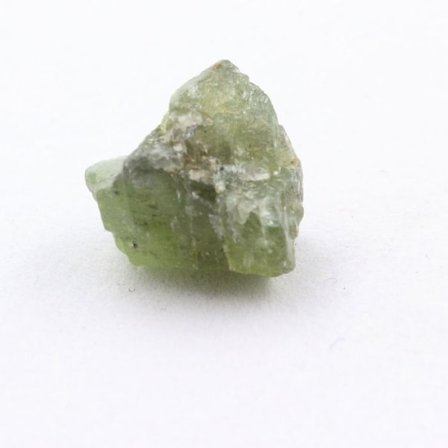 Stenar och mineraler. Peridot. 4 560 cent. Almklovdalen, Vanylven, Norge.