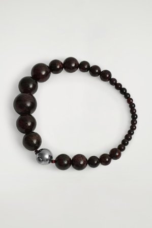 COS Women's Garnet Beaded Bracelet in Brown