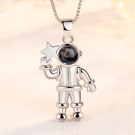 Astronaut projection necklace - silver color