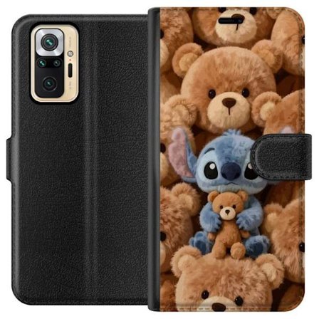 Kompatibel Tegnebogsetui til Xiaomi Redmi Note 10 Pro Stitch omgivet af brune teddybjørne med en lille teddybjørn i armene i en sød og hyggelig kawaii