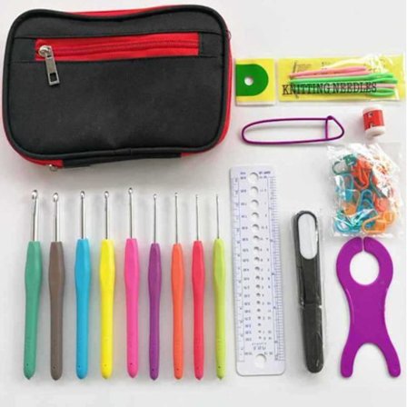 N105 - Sett med 9 stk. ergonomiske heklenåler og tilbehør, flerfarget xixl