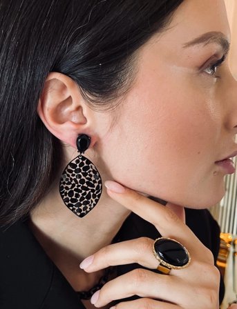 Bud to rose Leaf Crystal Earring Black/Gold - Black - ONE SIZE