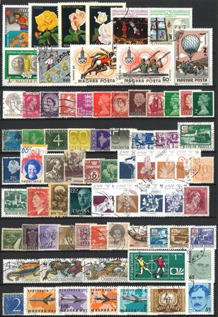 Hele verden - 200 forskellige stemplede frimærker