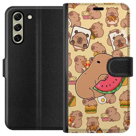 Kompatibelt Plånboksfodral till Samsung Samsung Galaxy S21 FE 5G Söt capybaror njuter av vattenmelon pizza och popcorn i en varm och lekfull design