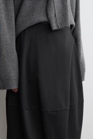 COS Femme Jupe Midi Silhouette Arrondie En Coton in Noir