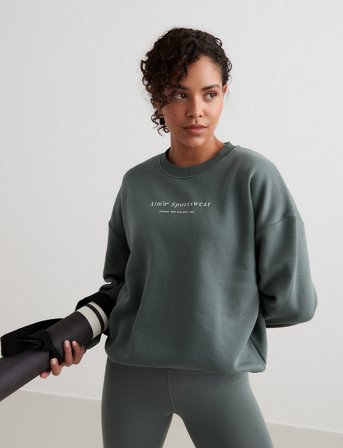 aim ́n Serif Sweatshirt - Green - M