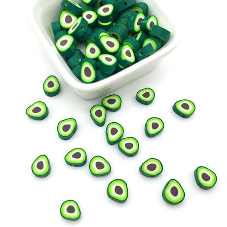 100 bløde keramiske perler blandet med frugt og tegneserie perforerede perler, skåret DIY armbånd perler materiale(avocado)