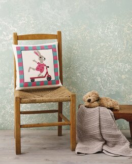 Broderikit Kudde Hare på kickboard