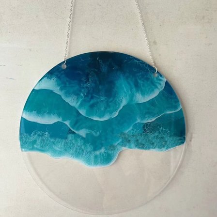 Aalto-riipus meren seinään A A