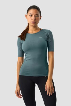 ICANIWILL - Everyday Seamless T-shirt Mid Sleeve Jungle Green - Dam - Träningskläder från ICIW