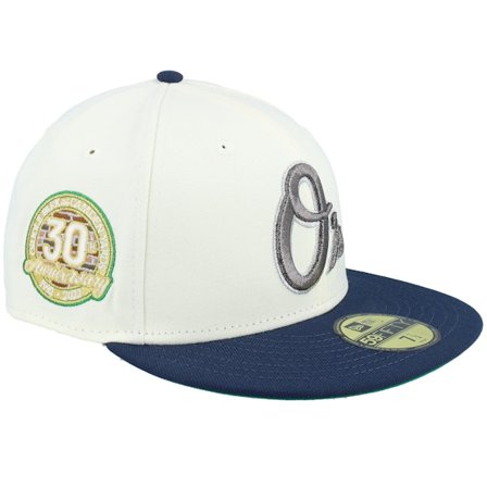 New Era - MLB Blanc fitted Casquette - Baltimore Orioles Polar Peaks 59FIFTY Oceanside 30th Anniversary Chrome/Navy Fitted @ Hatstore