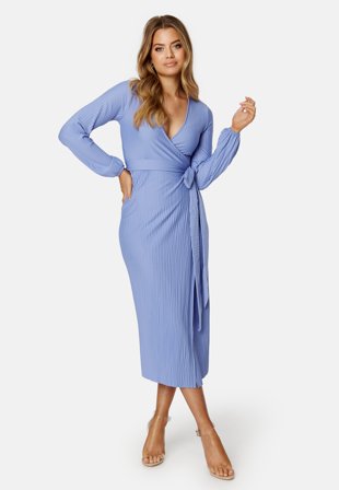 BUBBLEROOM Pleated Wrap Midi Dress Klær