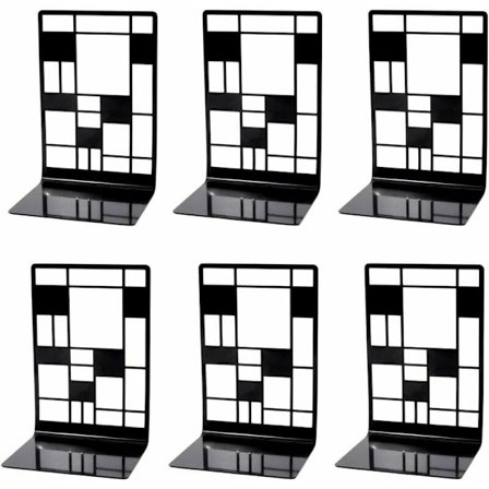 Par med svarte fliser firkantede hylle metallbokstøtter for hjemmet innendørs