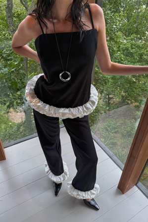 Scandivv x NA-KD Ruffle Detail Top - Festtoppe - Sort - EU 32