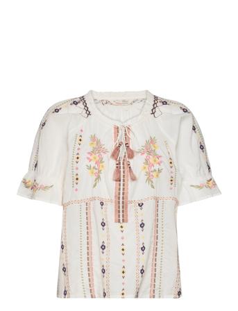 Amira Blouse Blouses Short-sleeved Hvit ODD MOLLY*Betinget Tilbud