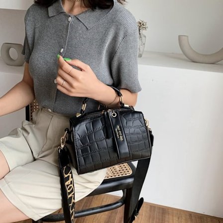 2025 Ny Dame Pendler Lille Firkantet Håndtaske, Håndholdt Enkelt Skulder Crossbody Taske med Unik Tekstur Design, Sort