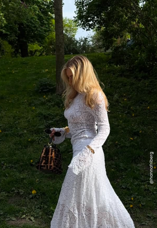 BUBBLEROOM Long Sleeve Lace Top Klær