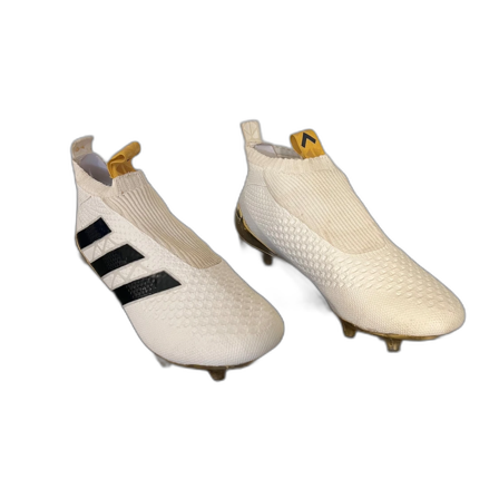 Adidas fotbollskor purecontrol