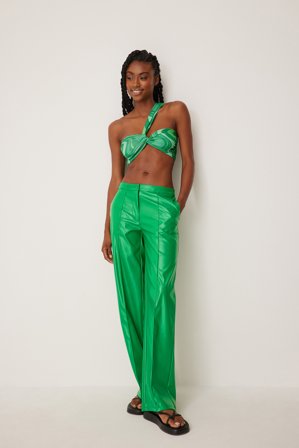 Handpicked x NA-KD PU-Hose - Hose mit geradem bein - Grün - EU 34