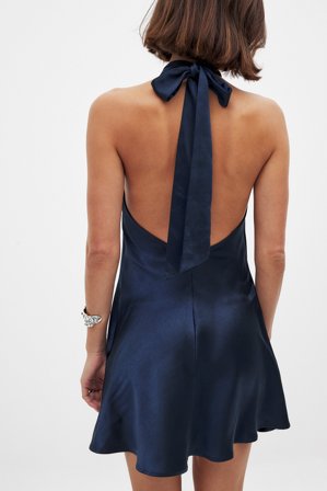 NA-KD Hammered Satin Tie Back Mini Dress - Halterneck kjole - Navy - EU 32