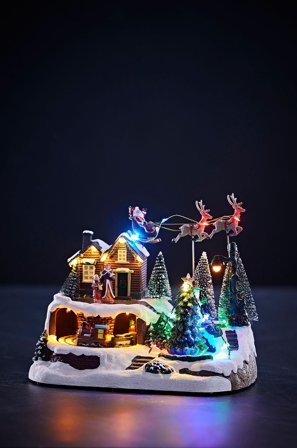 NORDFORM - Flying Santa Christmas Village 18LED M/Music - Flerfarget - Dekorativ julebelysning - Fra Homeroom