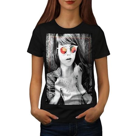 Girl Portrait Women Blackt-shirt | Wellcoda