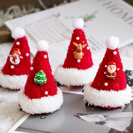 Åtta juldekorationer, festtillbehör, julhattar, ha