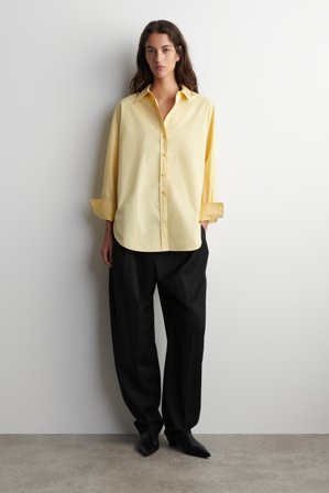 COS Bawełniana Koszula – Relaxed Fit in Żółty