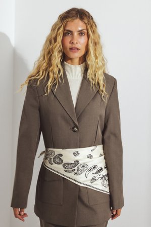 NA-KD Halsduk i satin med knytning - Sjalar & Halsdukar - Beige - One Size