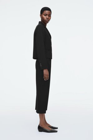 COS Women's Blazer Corto In Lana in Nero