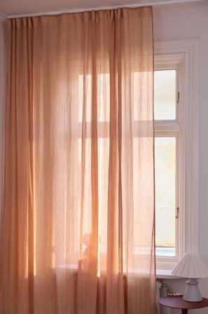 Jotex - Gardin Med Multifunksjonsbånd 1-lengde Ekstra Bred Kolabrun - LAYER - Kjøp Multifunksjonsgardiner hos Jotex